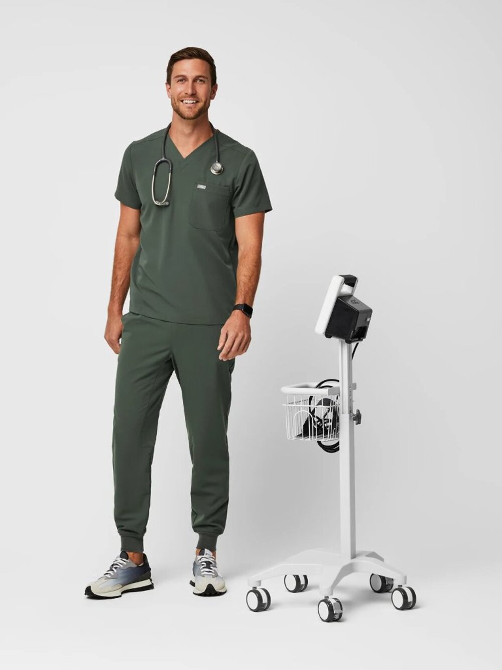 Figs Mens Scrubs The Set Leon/Tansen Jogger Moss Green L Large NWT $94